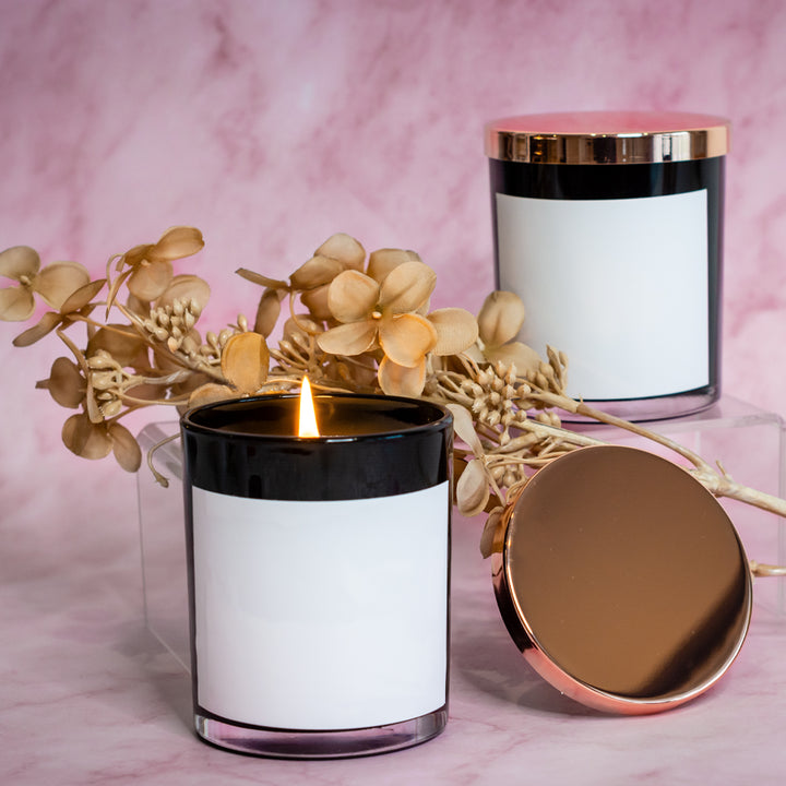 Candles Humorous. - 2 Hands