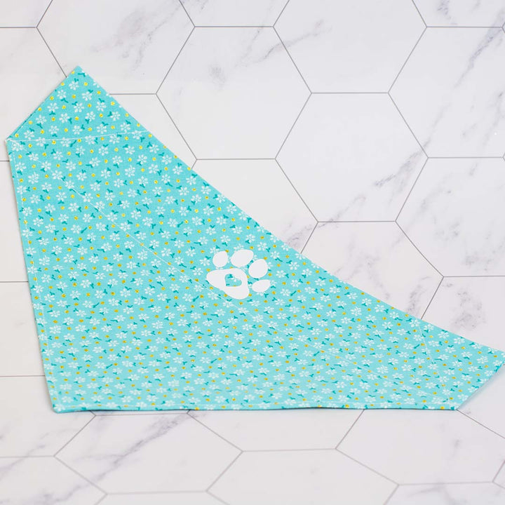 Pets - Bandanas, Daisy